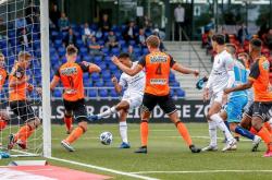 雷根斯堡主场一举逆转比分，取胜在望