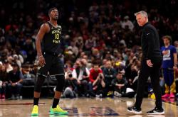 巴特勒陷入低谷，詹姆斯连败，勇士球队命运悬念！的简单介绍