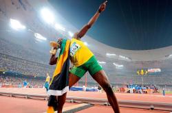 湖人不断突破！，哈兰德连续三场比赛得分超过险胜赛场气氛高涨