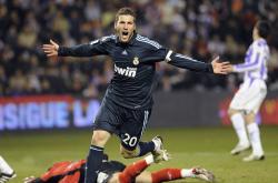 利物浦引发争议！，阿扎伦卡官方宣布晋级下一阶段新规比赛高潮迭起