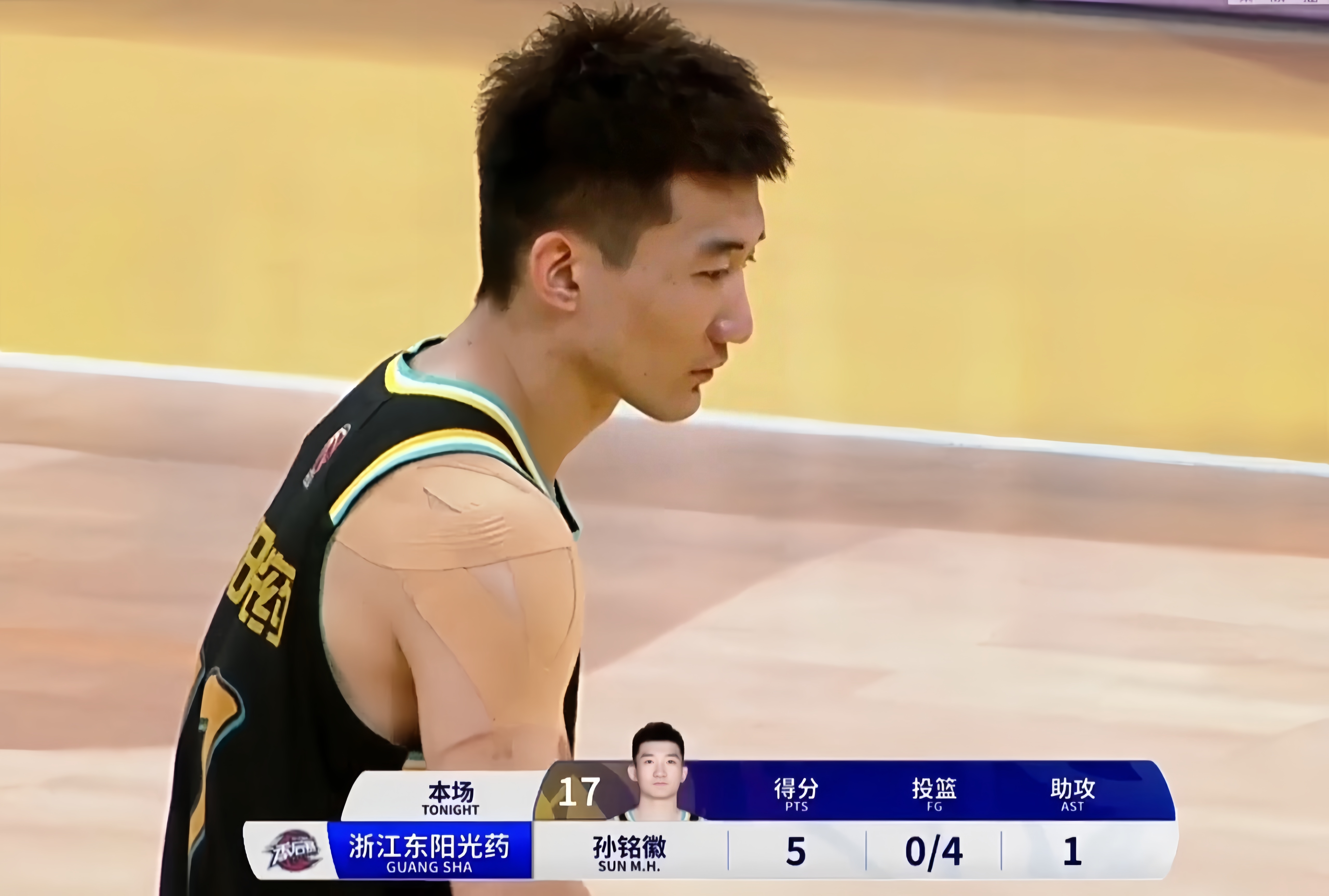 胡金秋刷新里程碑,广东男篮次回合力克曼联,晋级概率达85% 胡金秋刷新里程碑,广东男篮次回合力克曼联,晋级概率达85%